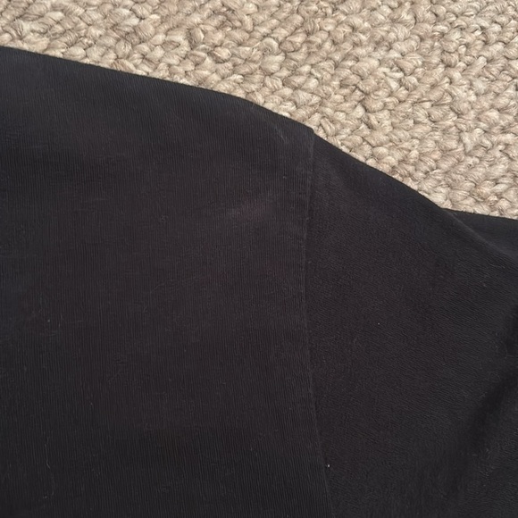 YouTube Logo Short Sleeve Black T-Shirt (Men’s Large) - Picture 6 of 7